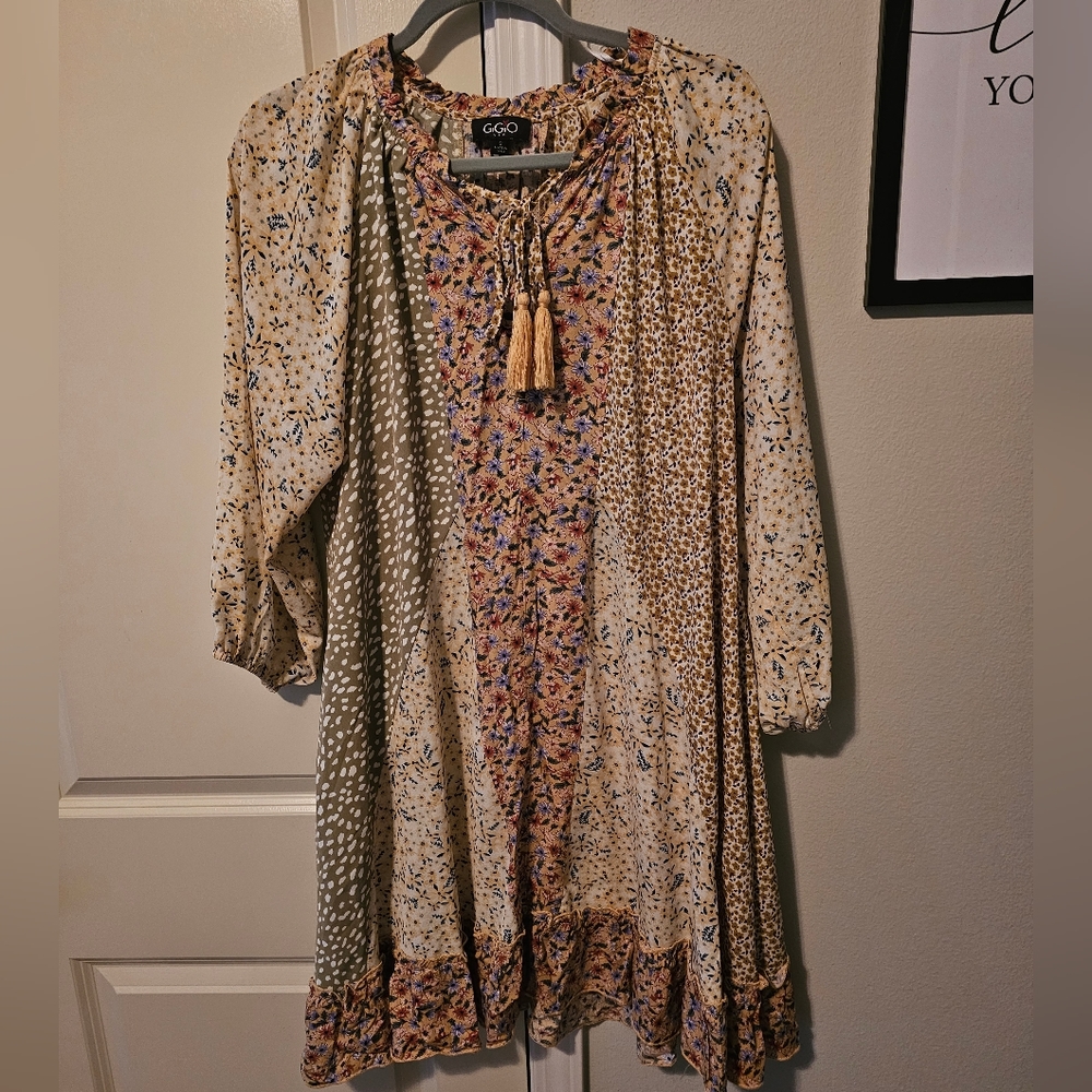 GiGiO Midi Dress